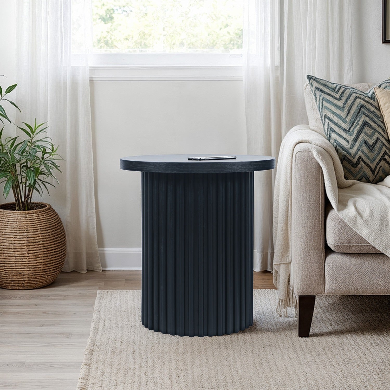 Colton Black 22" Round End Table - MJM Furniture