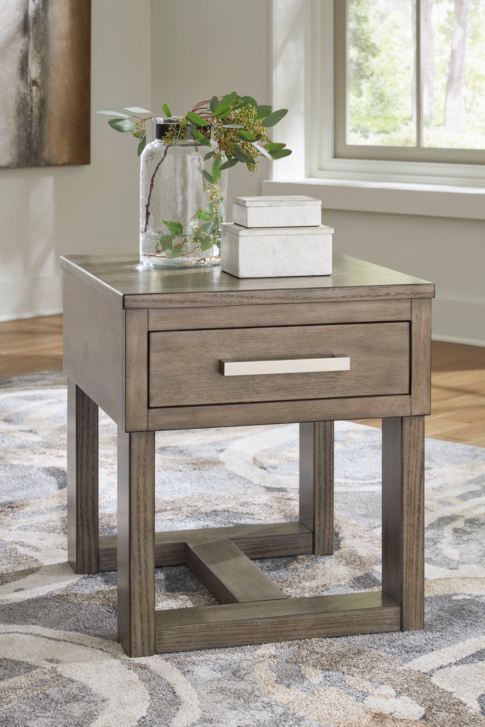 Loyaska End Table - MJM Furniture